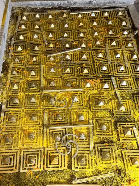 Gold Vastu Pyramid Array